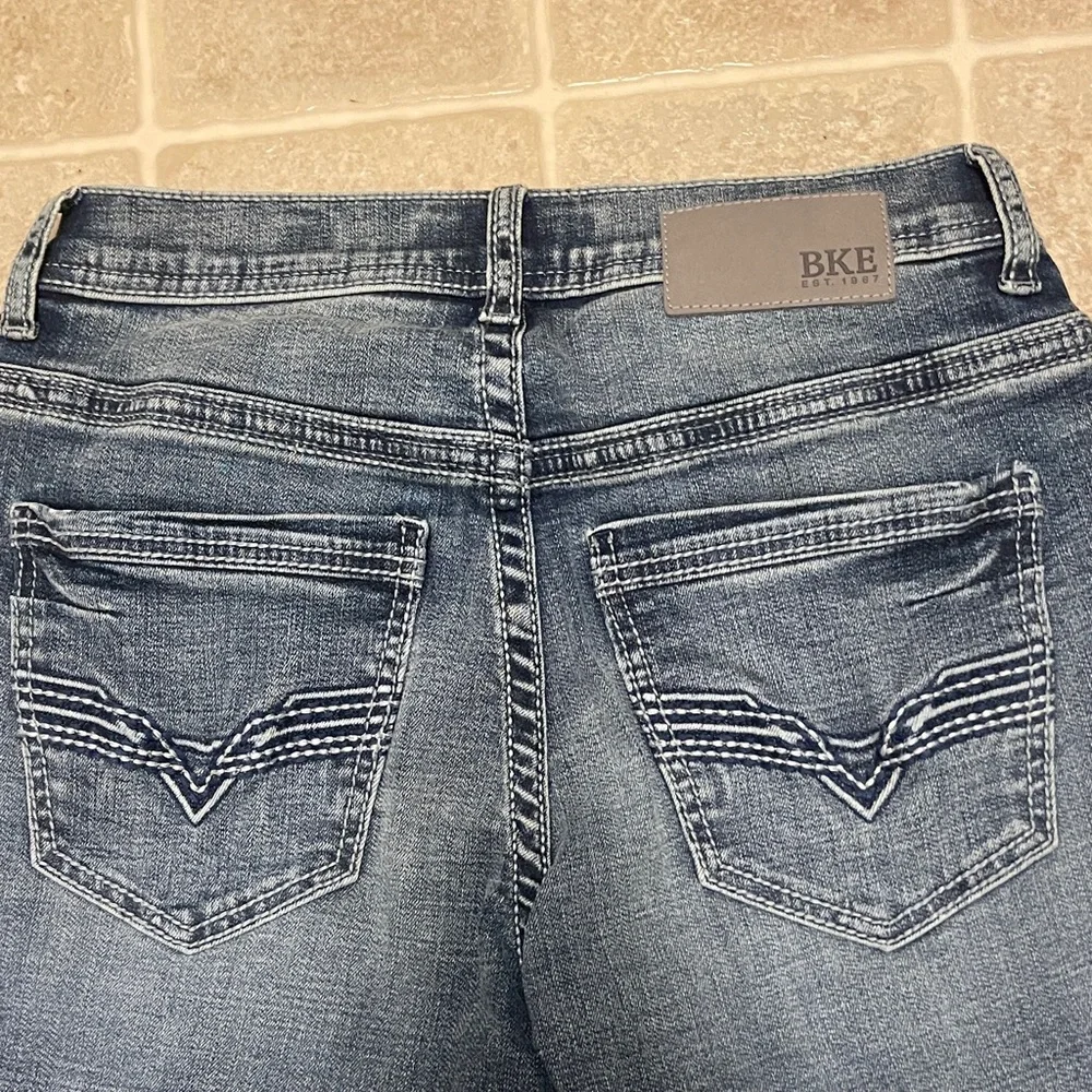 BKE Straight Fit Blue Jeans 28x32 - Picture 6 of 7